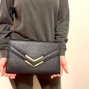 Aldo clutch